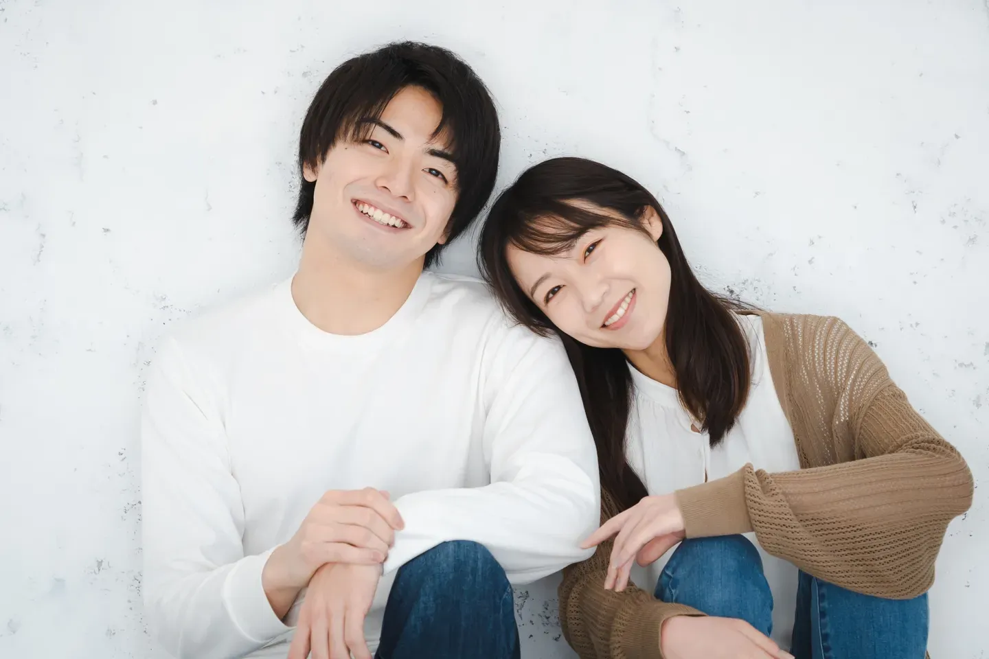 婚活がうまくいかず悩む男性のイメージ画像